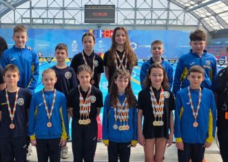 Înotătorii s-au întors cu medalii de la etapa regională a copiilor