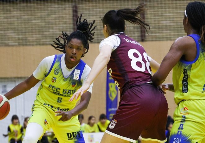 Încă un sezon fără trofeu! FCC UAV Arad nu a putut stopa Rapidul