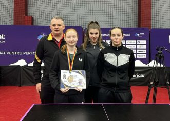 Arădeanca Adela Strună are bronz național de senioare la tenis de masă