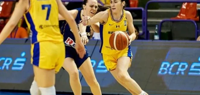 Baschetbalistele Aradului au contribuit la victoria de sub coș a naționalei