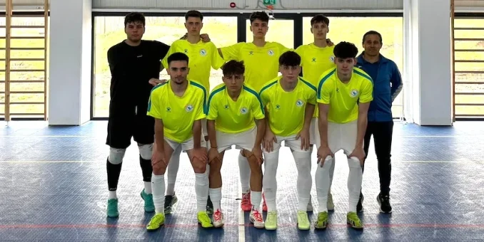 Juniorii șimăndani înșiră victoriile în seria barajelor la futsal