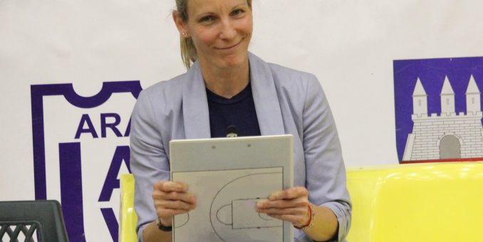 Slovaca Gallova rămâne la cârma lui FCC UAV