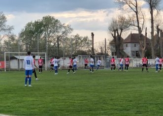 Viitorul Arad și Pecica, învinse acasă în startul play-off-outului din Liga 3