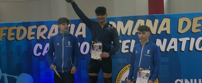 Halterofilii juniori arădeni și-au făcut treaba în capitală