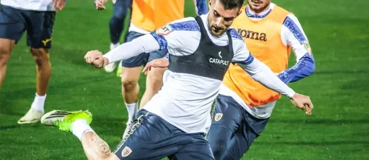 Coman a rămas cu convocarea sub tricolor, Lucescu l-a uitat pe bancă