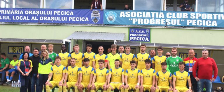 Pecica încheie sezonul de Liga 3 în deplasare, Viitorul caută primele puncte
