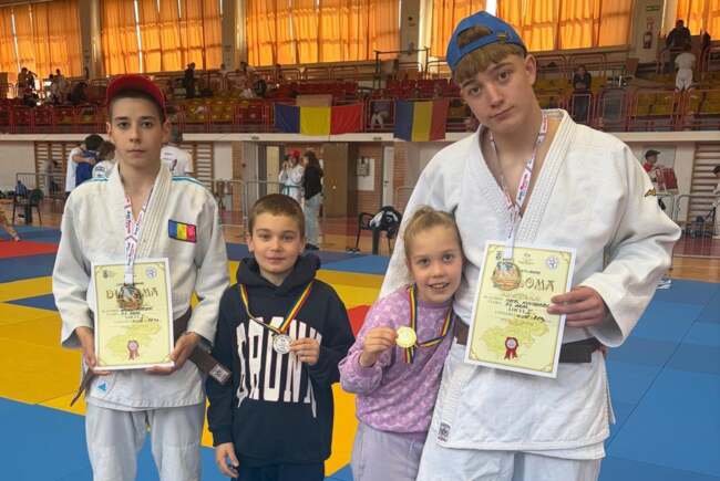 Medalii arădene pe tatami, la un concurs în Satu Mare