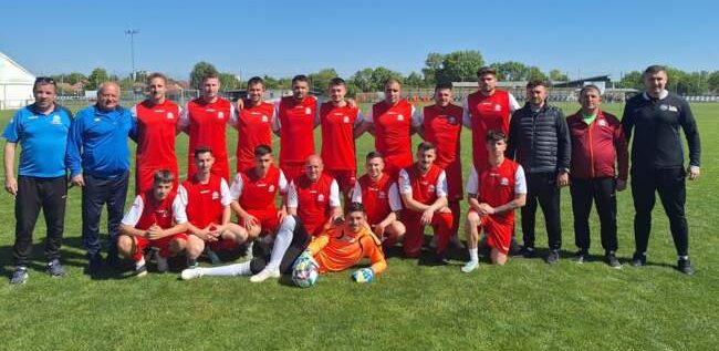 Echipa arbitrilor de fotbal din Arad a fost finalistă la Cupa Prieteniei