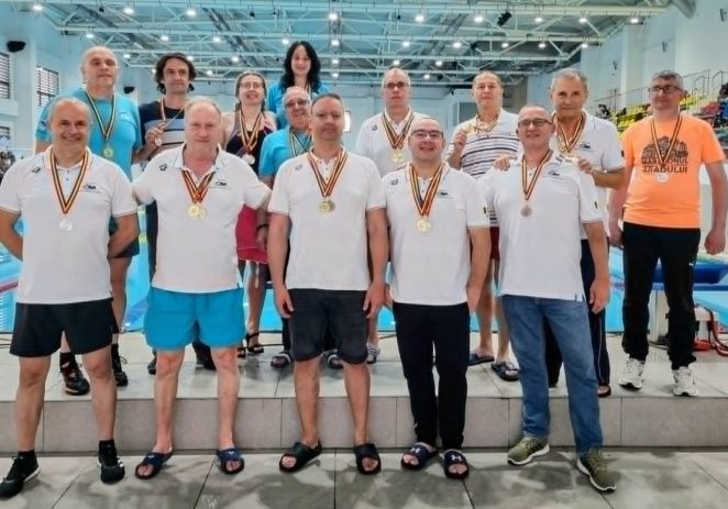 Înotătorii masters ai CSM Arad au obținut o salbă de medalii la Naționale