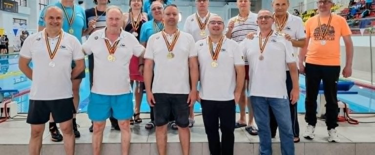 Înotătorii masters ai CSM Arad au obținut o salbă de medalii la Naționale