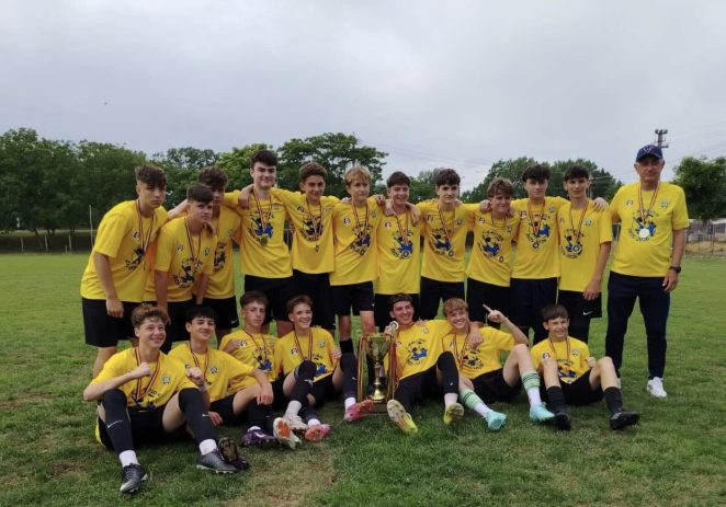 CSȘ Gloria U15 este campioana republicanilor la fotbal