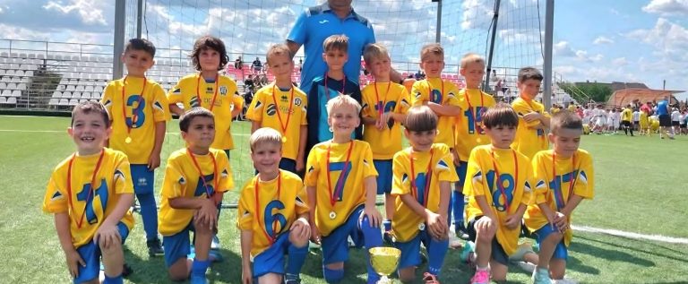 Echipele Gloriei au fost pe podium la Cupa Viitorul Arad la fotbal