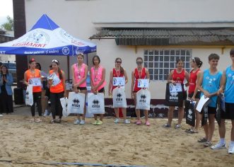 ProVolei a urcat pe podium la Cupa Școlii „Avram Iancu” de volei pe nisip