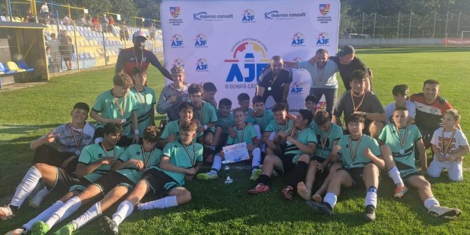 CS Vladimirescu este campioana juniorilor C la fotbal