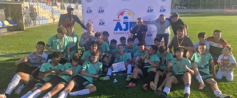 CS Vladimirescu este campioana juniorilor C la fotbal