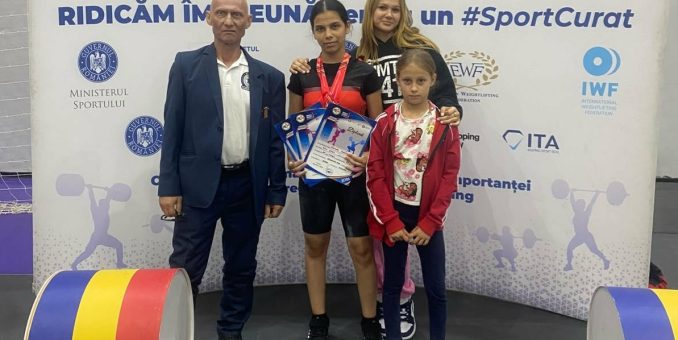 Halterofila Maria Ciurar, de la CSM Arad, a urcat pe podiumul național