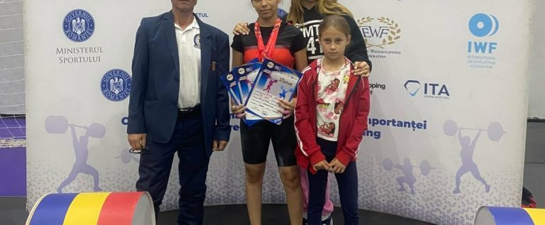 Halterofila Maria Ciurar, de la CSM Arad, a urcat pe podiumul național