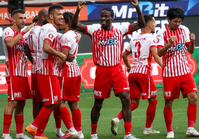 UTA a făcut spectacol cu ciucanii și se apropie de zona de play-off!