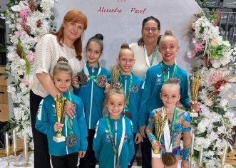Gimnastele secției de ritmică de la CSM Arad s-au remarcat la Blaj