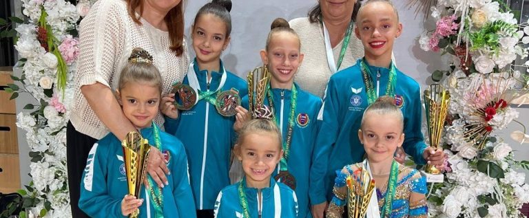 Gimnastele secției de ritmică de la CSM Arad s-au remarcat la Blaj