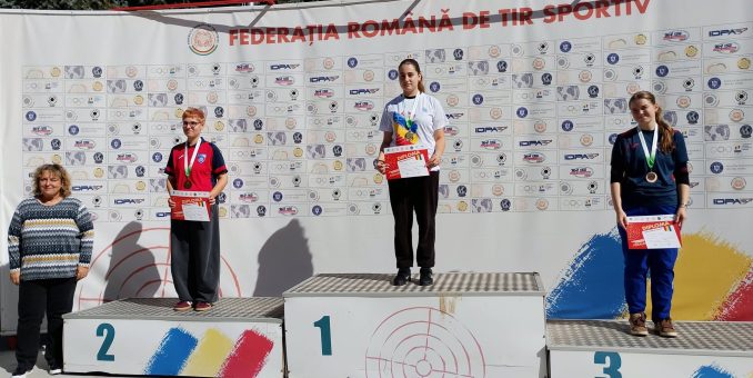 Pistolara Alexia Filimon este campioană și vicecampioană la tineret!