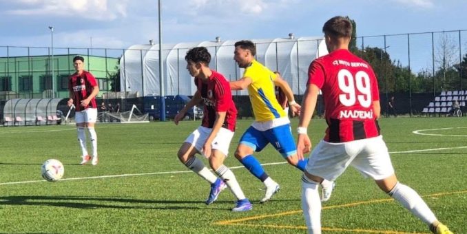 Sântana câștigă derby-ul arădean din C7, trei puncte mari pentru Viitorul!