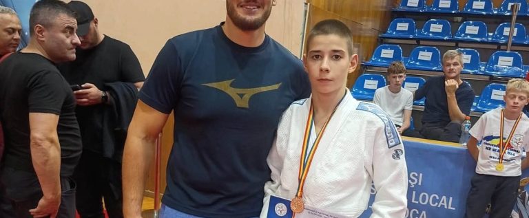 Judoka Amado Popescu a luat bronzul național la ne-waza